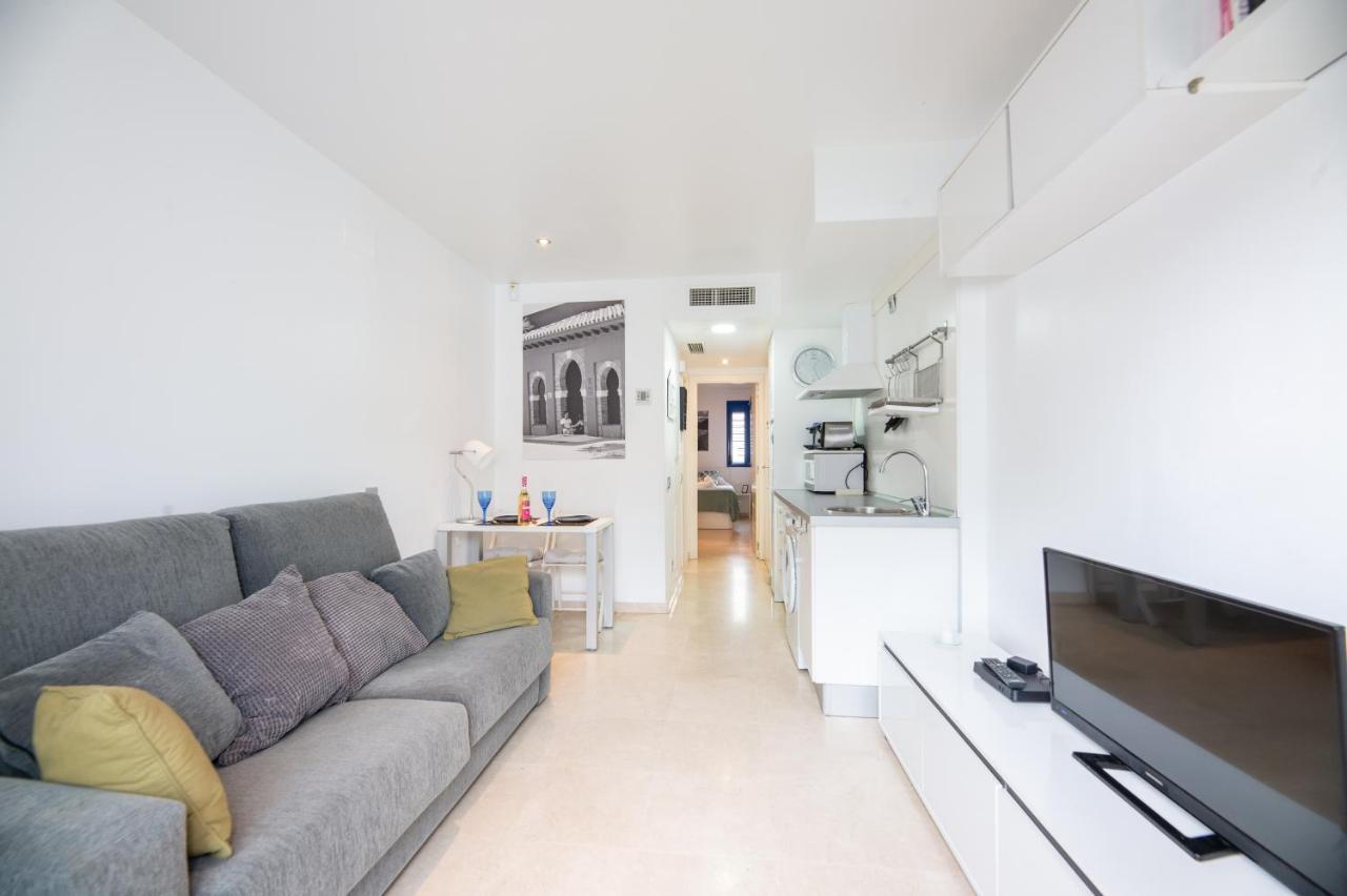 Modern Apartment Next To The Beach, Pets Friendly Benalmádena Kültér fotó